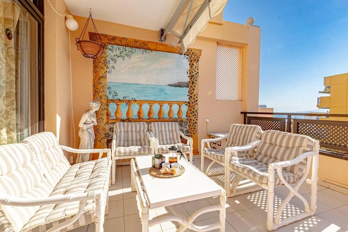 Sunny Sunset Terrace By Dream Homes Tenerife Puerto de Santiago  Puerto de Santiago (Tenerife)