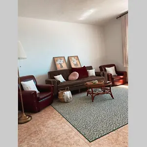 Large 90m2 Canary Apartment, View, Location ! Apartamento